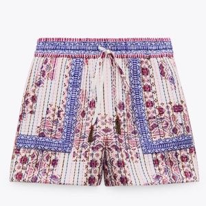 Zara PRINTED EMBROIDERED QUILTED SHORTS High-waist